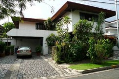 For Rent House in Lot in Dasmarinas Village – Makati City