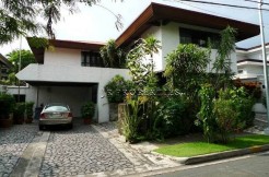 For Rent House in Lot in Dasmarinas Village – Makati City