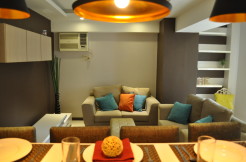 Interiorly designed 2 Bedroom Unit in The Columns Ayala